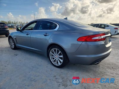 Drugie zdjęcie samochodu z przodu: 2015 JAGUAR XF 2.0T PREMIUM VIN:SAJWA0FSXFPU50496 - miniatura