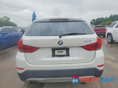 Zdjęcie 6 z 13 samochodu: 2015 BMW X1 SDRIVE28I VIN:WBAVM1C54FV498316 - miniatura