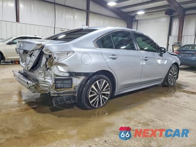 Trzecie zdjęcie samochodu z tyłu: 2019 SUBARU LEGACY 2.5I PREMIUM VIN:4S3BNAF64K3004260 - miniatura