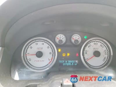 Zdjęcie 9 z 11 samochodu: 2008 FORD FOCUS SE VIN:1FAHP35N58W198870 - miniatura