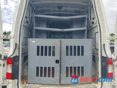 Zdjęcie 10 z 13 samochodu: 2015 NISSAN NV 3500 HD S VIN:1N6AF0LX3FN803843 - miniatura