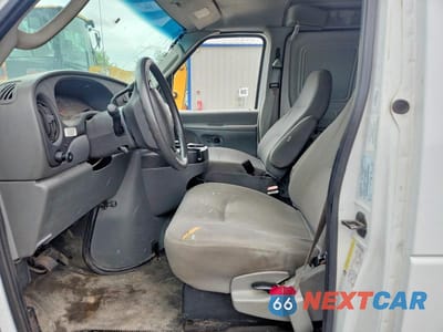 Zdjęcie 7 z 13 samochodu: 2006 FORD ECONOLINE E250 VAN VIN:1FTNE24LX6HA27546 - miniatura