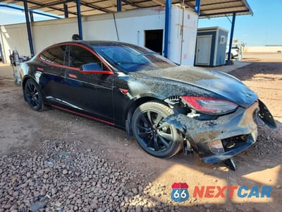 Czwarte zdjęcie samochodu z boku: 2018 TESLA MODEL S VIN:5YJSA1E27JF281559 - miniatura