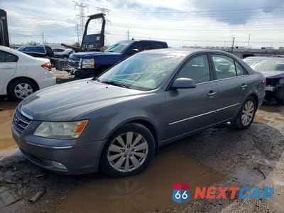 2008 HYUNDAI SONATA 5NPEU46F19H499954 - główne zdjęcie licytacji z USA - miniatura