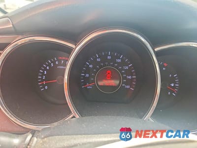 Zdjęcie 9 z 11 samochodu: 2011 KIA OPTIMA LX VIN:KNAGM4A74B5185095 - miniatura