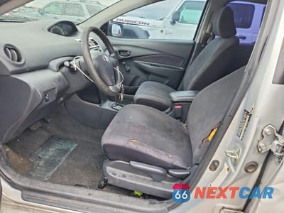 Zdjęcie 7 z 12 samochodu: 2007 TOYOTA YARIS VIN:JTDBT923X71021180 - miniatura