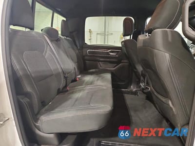 Zdjęcie 10 z 12 samochodu: 2022 RAM 1500 BIG HORN VIN:1C6SRFFT9NN179093 - miniatura
