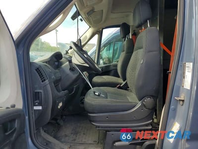 Zdjęcie 7 z 13 samochodu: 2020 RAM PROMASTER 3500 CARGO ** CLN TITLE * PRI FLEET ** VIN:3C6URVJG8LE128957 - miniatura