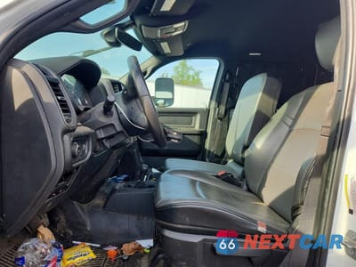 Zdjęcie 7 z 12 samochodu: 2022 RAM 4500 TRUCK CAB AND CHASSIS VIN:3C7WRLFL6NG151319 - miniatura