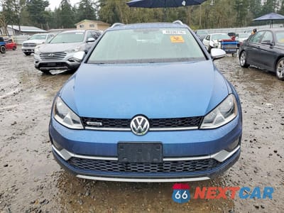 Piąte zdjęcie samochodu w środku: 2017 VOLKSWAGEN GOLF ALLTRACK S VIN:3VWH17AU8HM515828 - miniatura