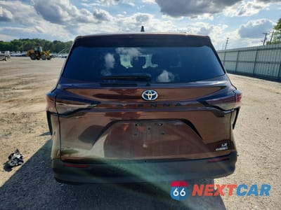 Zdjęcie 6 z 13 samochodu: 2024 TOYOTA SIENNA LE 8-PASSENGER VIN:5TDKRKEC1RS194254 - miniatura
