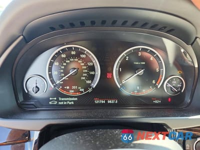 Zdjęcie 9 z 13 samochodu: 2014 BMW X5 XDRIVE35D VIN:5UXKS4C57E0J93836 - miniatura