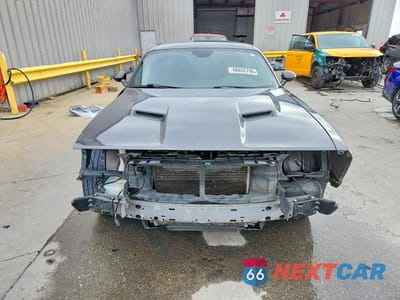 Piąte zdjęcie samochodu w środku: 2015 DODGE CHALLENGER SXT PLUS VIN:2C3CDZBG8FH906339 - miniatura