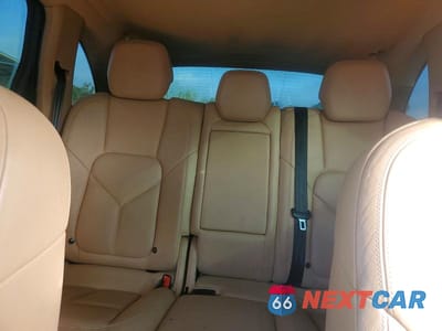 Zdjęcie 10 z 14 samochodu: 2011 PORSCHE CAYENNE S VIN:WP1AB2A26BLA54803 - miniatura