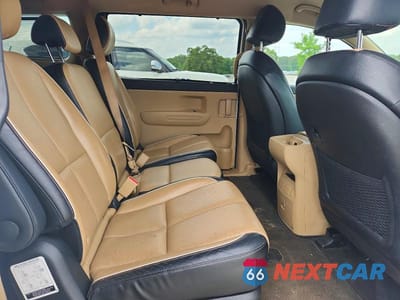 Zdjęcie 11 z 13 samochodu: 2017 KIA SEDONA LX VIN:KNDMB5C12H6313511 - miniatura