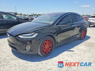 2016 TESLA MODEL X 5YJXCBE28GF018074 - główne zdjęcie licytacji z USA - miniatura