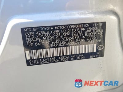 Zdjęcie 12 z 12 samochodu: 2019 LEXUS IS VIN:JTHC81D25K5035211 - miniatura