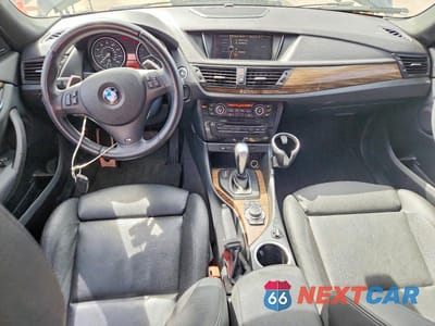 Zdjęcie 8 z 12 samochodu: 2013 BMW X1 XDRIVE35I VIN:WBAVM5C54DVV91115 - miniatura