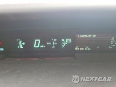 Zdjęcie 9 z 11 samochodu: 2013 TOYOTA PRIUS TWO VIN:JTDKN3DU1D1629291 - miniatura