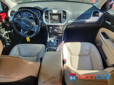 Zdjęcie 8 z 13 samochodu: 2016 CHRYSLER 300C VIN:2C3CCAET7GH230870 - miniatura