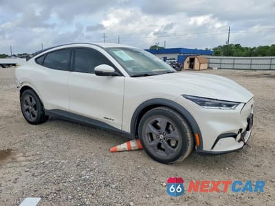 Czwarte zdjęcie samochodu z boku: 2022 FORD MUSTANG MACH-E SELECT VIN:3FMTK1RM0NMA08263 - miniatura