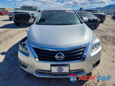 Piąte zdjęcie samochodu w środku: 2015 NISSAN ALTIMA 2.5 SL VIN:1N4AL3AP3FC484476 - miniatura