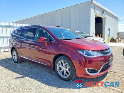 Czwarte zdjęcie samochodu z boku: 2018 CHRYSLER PACIFICA TOURING L VIN:2C4RC1BG8JR197568 - miniatura