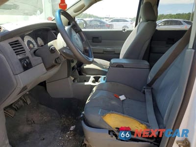 Zdjęcie 7 z 13 samochodu: 2006 DODGE DURANGO SXT VIN:1D4HB38P66F186006 - miniatura