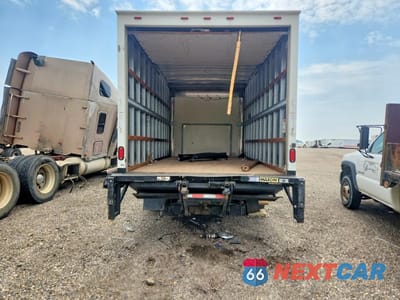 Zdjęcie 6 z 13 samochodu: 2019 FORD E350 BOX TRUCK VIN:1FDWE3FS8KDC32925 - miniatura