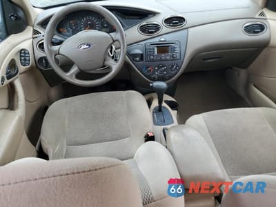 Zdjęcie 8 z 12 samochodu: 2003 FORD FOCUS SE VIN:1FAFP34P03W339556 - miniatura
