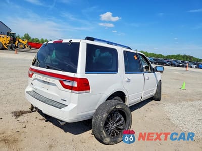 Trzecie zdjęcie samochodu z tyłu: 2015 LINCOLN NAVIGATOR VIN:5LMJJ2HT6FEJ01611 - miniatura