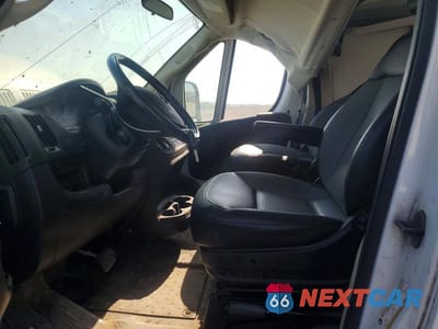 Zdjęcie 7 z 13 samochodu: 2018 RAM PROMASTER 2500 DELIVERY VAN VIN:3C6TRVDG7JE106002 - miniatura