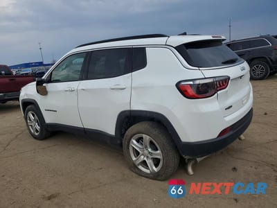 Drugie zdjęcie samochodu z przodu: 2024 JEEP COMPASS LATITUDE VIN:3C4NJDBNXRT599184 - miniatura