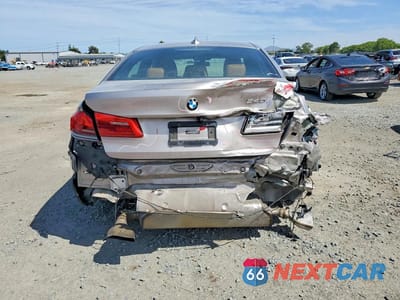 Zdjęcie 6 z 12 samochodu: 2019 BMW 540 I VIN:WBAJE5C53KWE66595 - miniatura