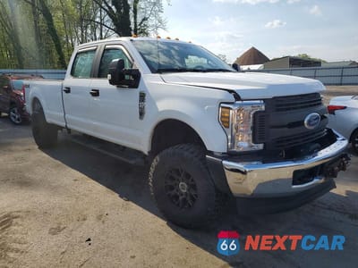 Czwarte zdjęcie samochodu z boku: 2018 FORD F250 SUPER DUTY VIN:1FT7W2B66JEC85950 - miniatura
