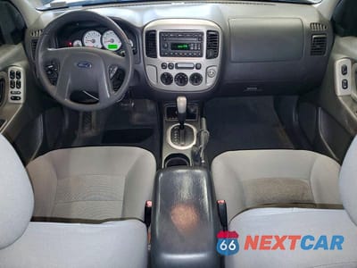 Zdjęcie 8 z 13 samochodu: 2006 FORD ESCAPE XLT VIN:1FMYU03146KA23656 - miniatura