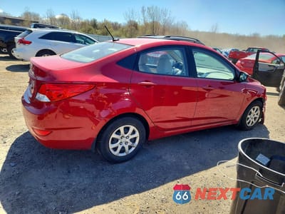 Trzecie zdjęcie samochodu z tyłu: 2013 HYUNDAI ACCENT GLS VIN:KMHCT4AE3DU316492 - miniatura