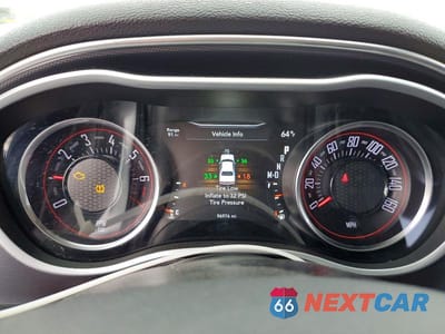 Zdjęcie 9 z 12 samochodu: 2017 DODGE CHALLENGER SXT VIN:2C3CDZAG2HH629398 - miniatura