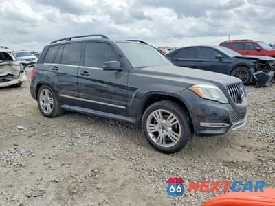 Czwarte zdjęcie samochodu z boku: 2013 MERCEDES-BENZ GLK 350 4MATIC VIN:WDCGG8JB2DG078117 - miniatura