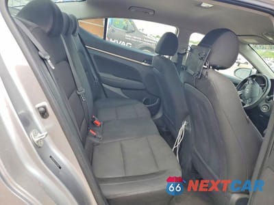 Zdjęcie 10 z 12 samochodu: 2020 HYUNDAI ELANTRA SEL VIN:5NPD84LF9LH553495 - miniatura