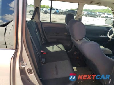 Zdjęcie 10 z 12 samochodu: 2006 TOYOTA SCION XB VIN:JTLKT324464116826 - miniatura