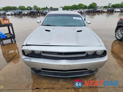 Piąte zdjęcie samochodu w środku: 2012 DODGE CHALLENGER SXT VIN:2C3CDYAGXCH167482 - miniatura