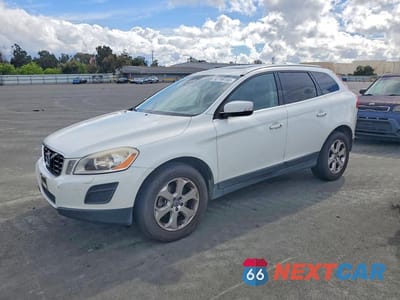 2013 VOLVO XC60 3.2 YV4940DLXD2371304 - główne zdjęcie licytacji z USA - miniatura