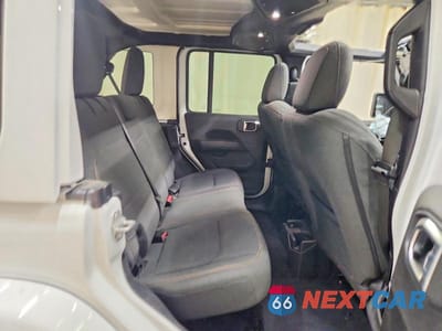 Zdjęcie 11 z 12 samochodu: 2026 JEEP WRANGLER SAHARA VIN:1C4PJXEN6TW228059 - miniatura