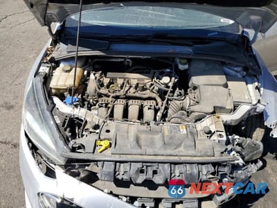 Zdjęcie 11 z 12 samochodu: 2017 FORD FOCUS SEL VIN:1FADP3H28HL258013 - miniatura