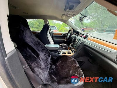 Piąte zdjęcie samochodu w środku: 2011 BUICK ENCLAVE CX VIN:5GAKRAED5BJ191221 - miniatura