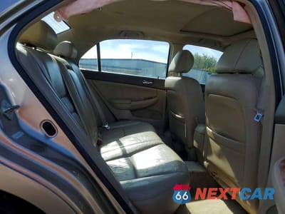 Zdjęcie 10 z 12 samochodu: 2004 HONDA ACCORD EX VIN:1HGCM56864A023649 - miniatura