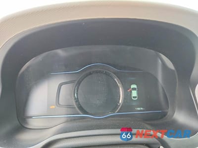Zdjęcie 9 z 13 samochodu: 2018 HYUNDAI IONIQ SEL VIN:KMHC75LC6JU065050 - miniatura