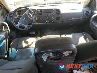 Zdjęcie 8 z 12 samochodu: 2011 CHEVROLET SILVERADO K3500 LT VIN:1GB4K0CL5BF185409 - miniatura