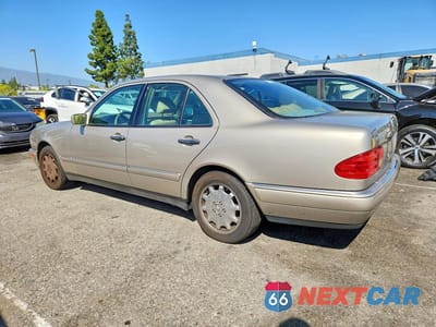 Drugie zdjęcie samochodu z przodu: 1998 MERCEDES-BENZ E 320 4MATIC VIN:WDBJF82F0WX004082 - miniatura